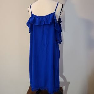 🥰 Vibrant blue cold shoulder dress.